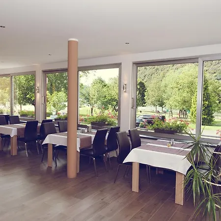 Garni Reis Hotel 3*